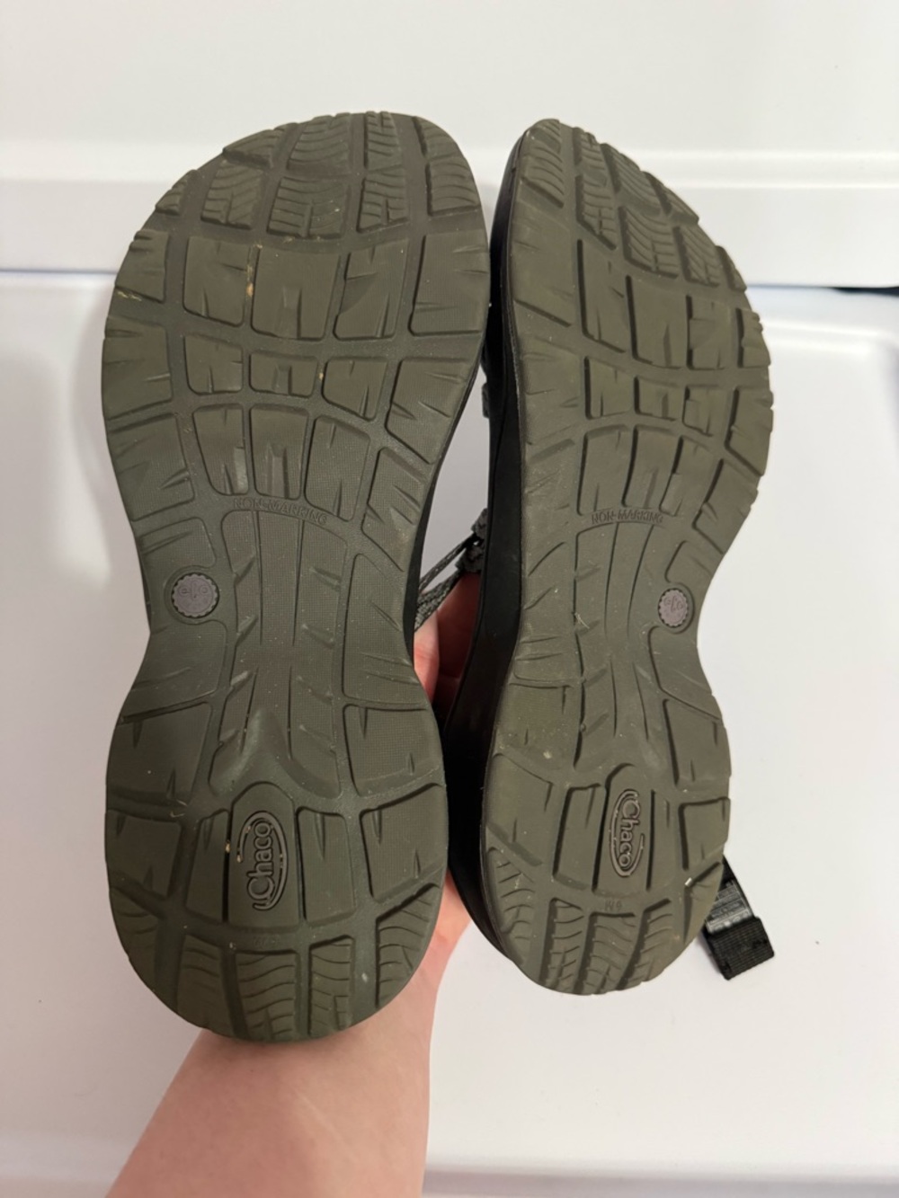 CHACO Updraft EcoTread ZX/2 Gray Wave Toe Loop Sandals Size 9 - Picture 6 of 8
